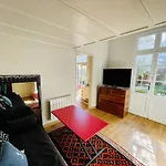 Maison Arcachon: Proche Centre, Plage Et Parc. Terrasse Ensoleillee, 2 Mezzanines, Animaux Acceptes. - Fr-1-433-101